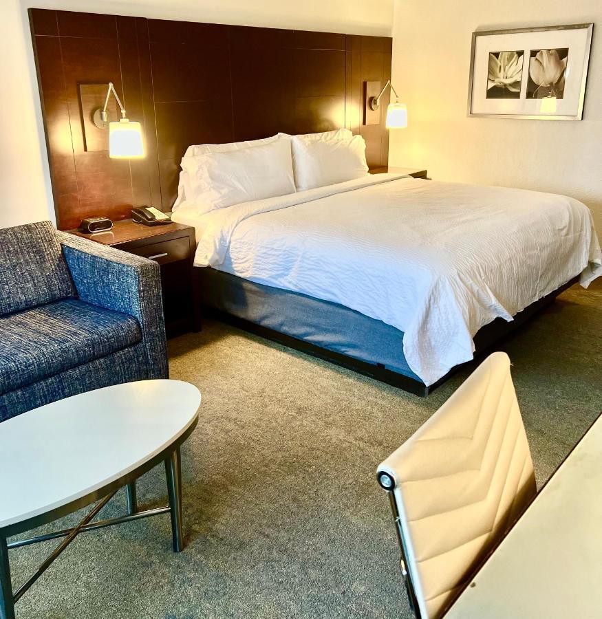 Holiday Inn Virginia Beach - Norfolk By Ihg Exterior foto